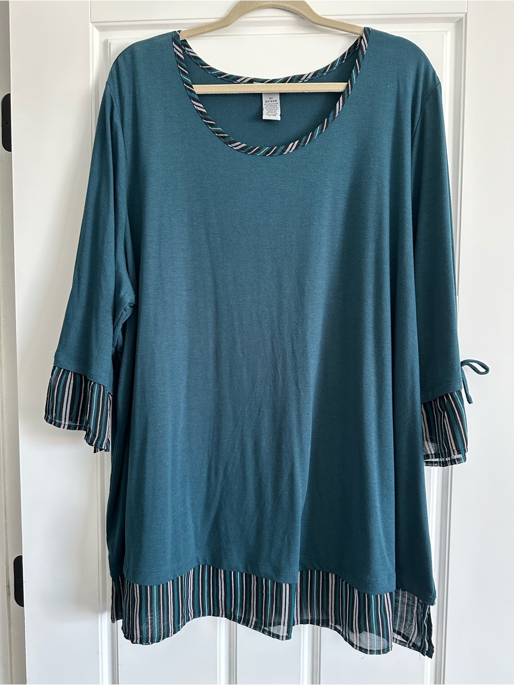 Teal Women's 22W/24W Layered Hem 3/4 Sleeve Top